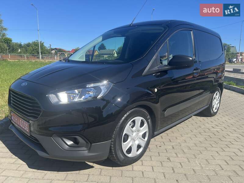 Вантажний фургон Ford Transit Connect 2022 в Львові