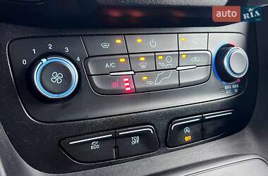 Вантажний фургон Ford Transit Connect 2018 в 