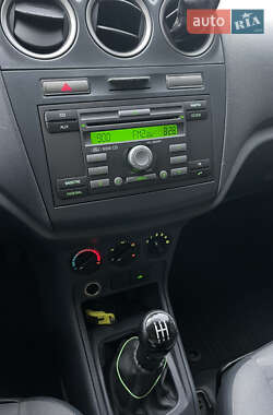 Вантажний фургон Ford Transit Connect 2013 в 