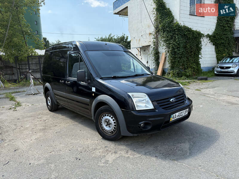Грузовой фургон Ford Transit Connect 2011 в 