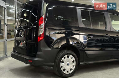 Минивэн Ford Transit Connect 2021 в 