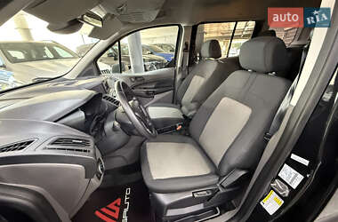 Минивэн Ford Transit Connect 2021 в 