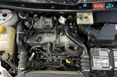 Грузовой фургон Ford Transit Connect 2011 в 