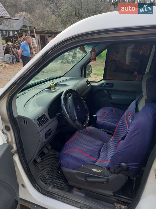 Минивэн Ford Transit Connect 2006 в Калуше