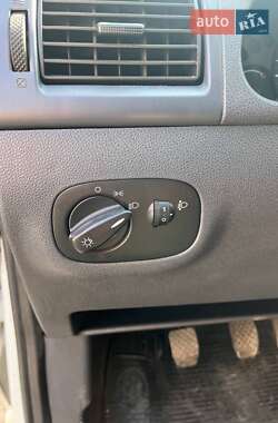 Грузовой фургон Ford Transit Connect 2006 в 