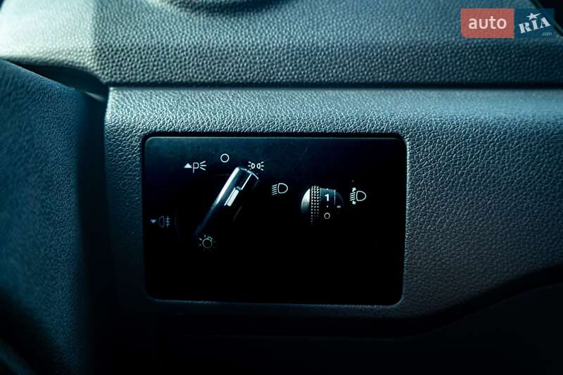 Вантажний фургон Ford Transit Connect 2011 в Києві фото 14 Вантажний фургон Ford Transit Connect 2011 в Києві