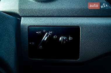 Грузовой фургон Ford Transit Connect 2011 в 