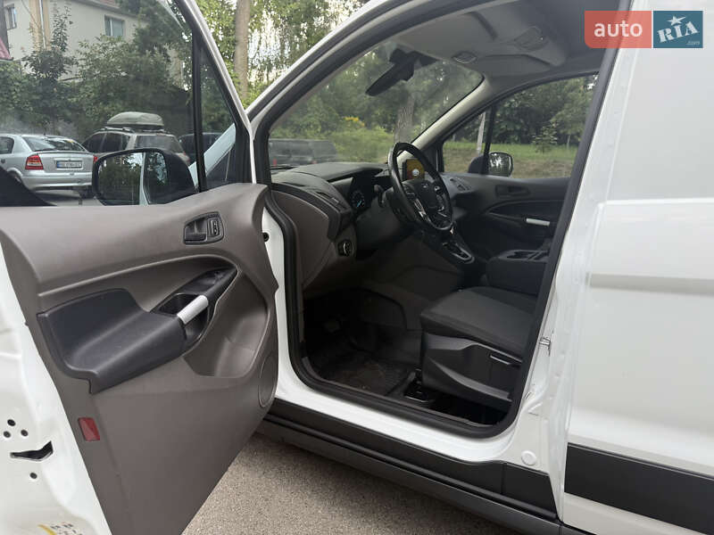 Грузовой фургон Ford Transit Connect 2019 в Буче