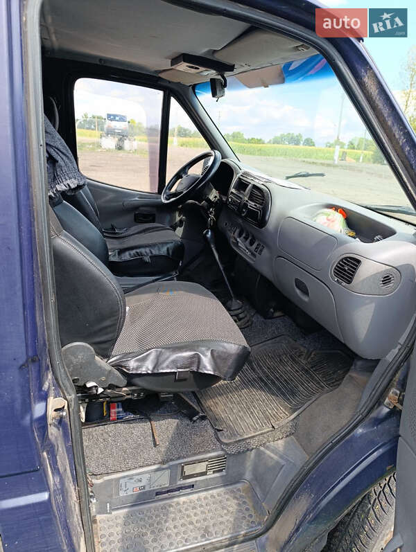 Мінівен Ford Transit Connect 2002 в Батурині