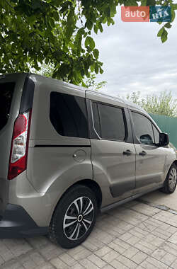 Минивэн Ford Transit Connect 2017 в Березане