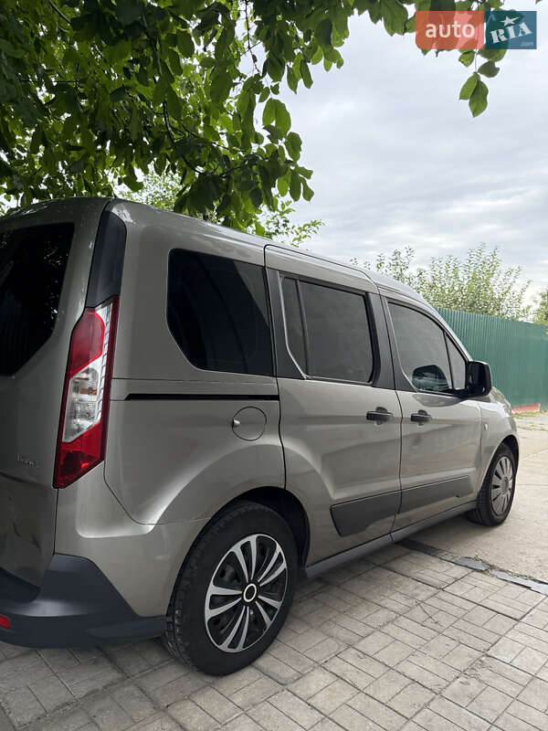 Мінівен Ford Transit Connect 2017 в 