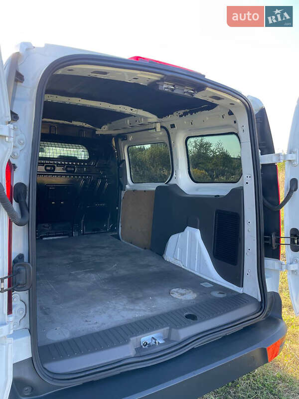 Вантажний фургон Ford Transit Connect 2015 в Костопілі