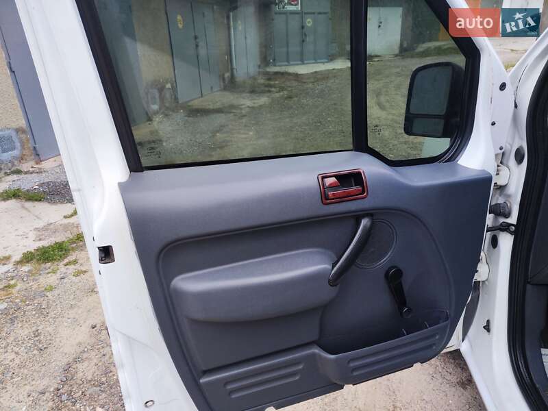 Мінівен Ford Transit Connect 2007 в Чернівцях