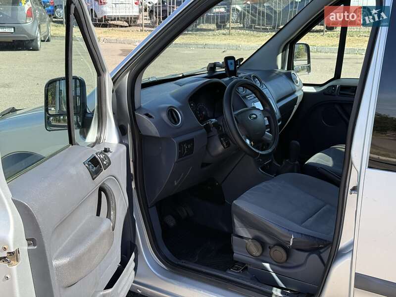 Вантажний фургон Ford Transit Connect 2011 в Миколаєві