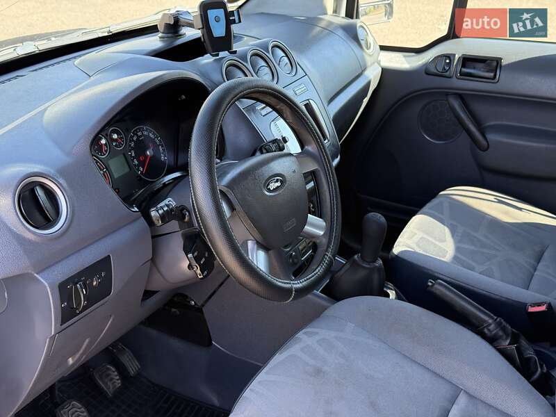 Вантажний фургон Ford Transit Connect 2011 в Миколаєві