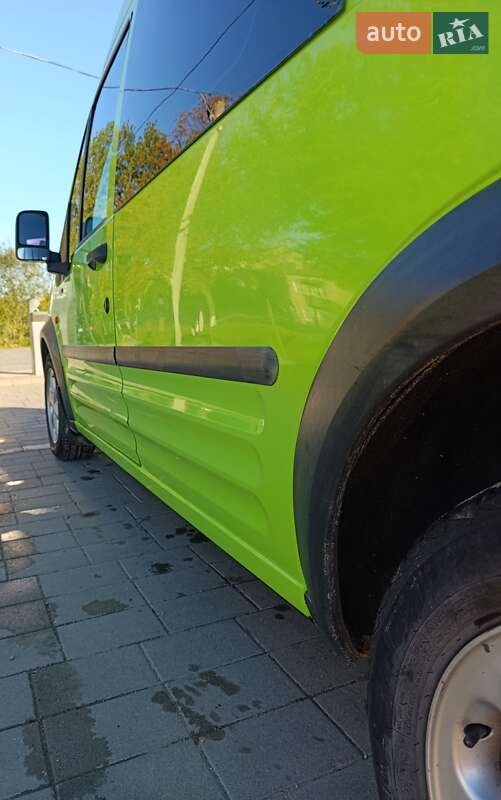 Мінівен Ford Transit Connect 2005 в Рогатині