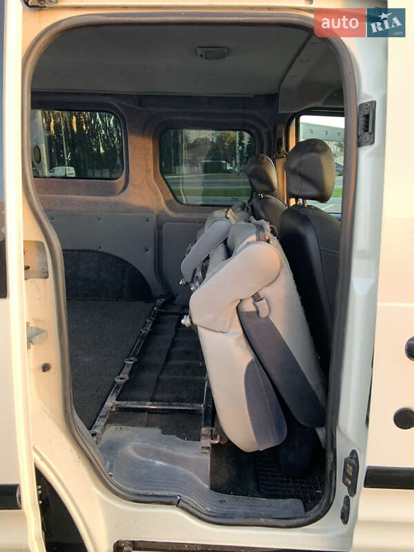 Минивэн Ford Transit Connect 2009 в Киеве