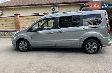 Минивэн Ford Transit Connect 2023 в 