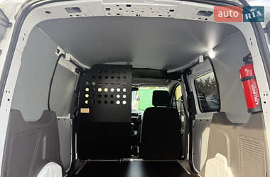 Грузовой фургон Ford Transit Connect 2020 в 