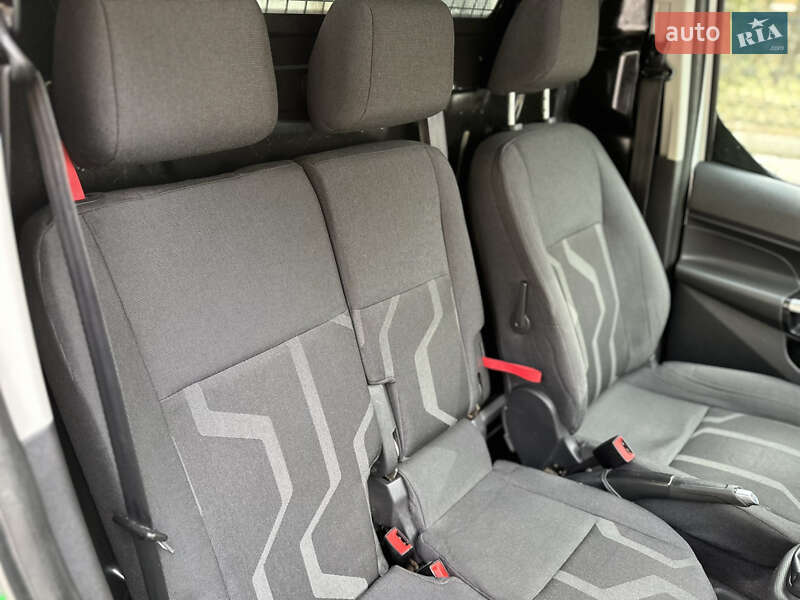 Вантажопасажирський фургон Ford Transit Connect 2015 в Хмільнику