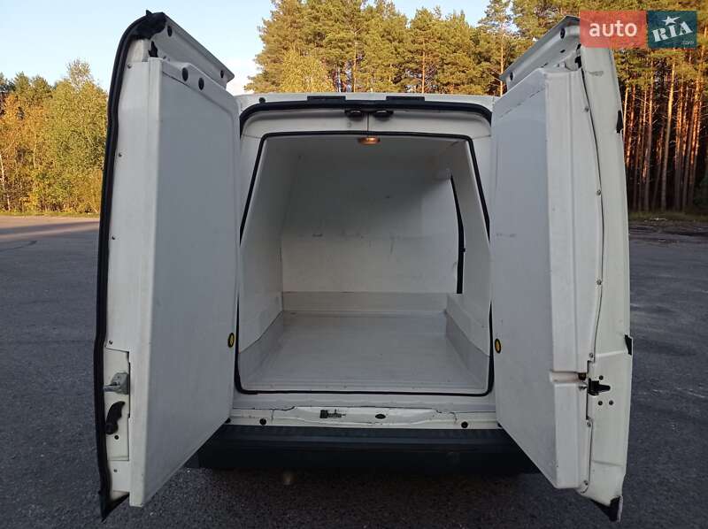 Вантажний фургон Ford Transit Connect 2002 в Ковелі