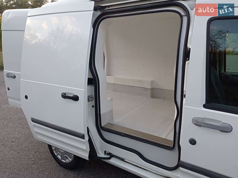 Вантажний фургон Ford Transit Connect 2002 в Ковелі