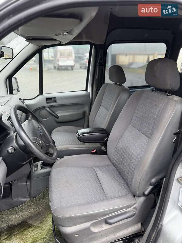 Минивэн Ford Transit Connect 2005 в Ужгороде
