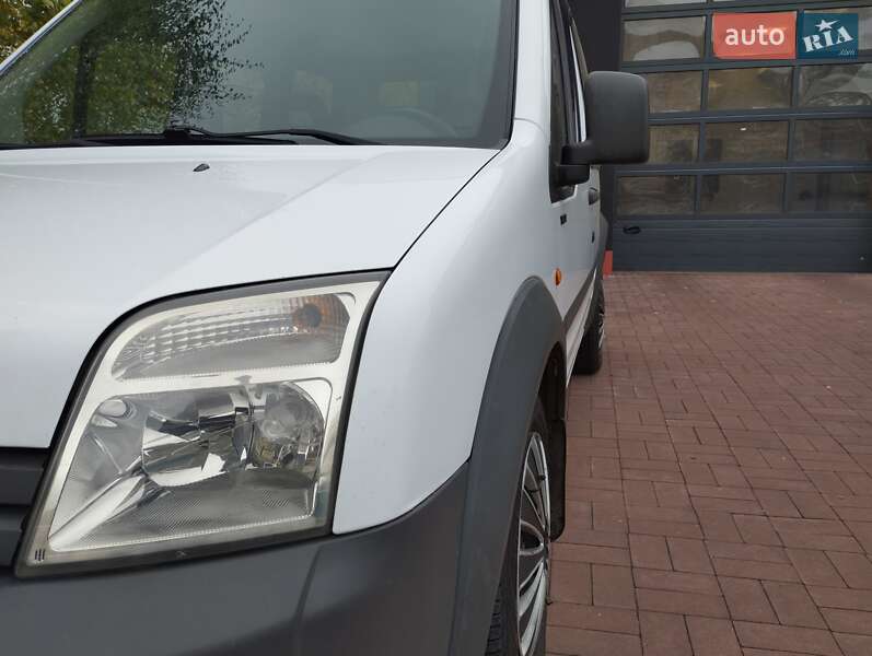 Минивэн Ford Transit Connect 2006 в Остроге фото 27 Минивэн Ford Transit Connect 2006 в Остроге