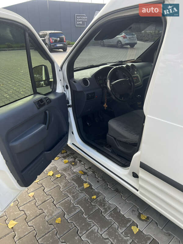 Грузовой фургон Ford Transit Connect 2011 в Кропивницком