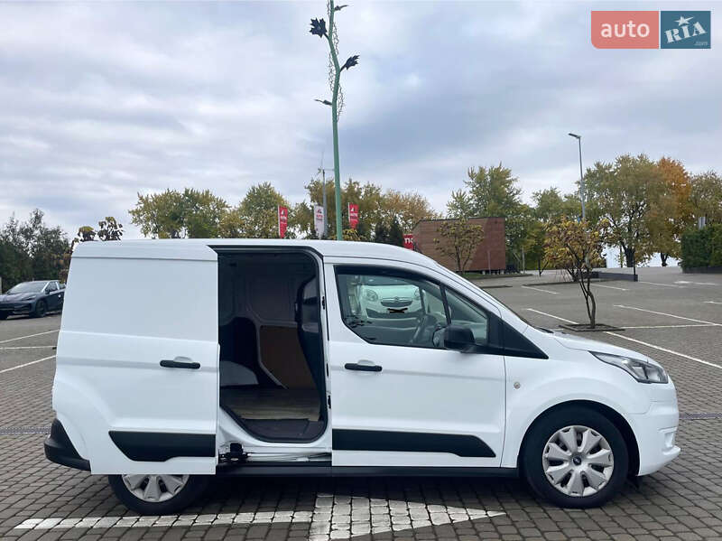 Грузовой фургон Ford Transit Connect 2019 в Львове