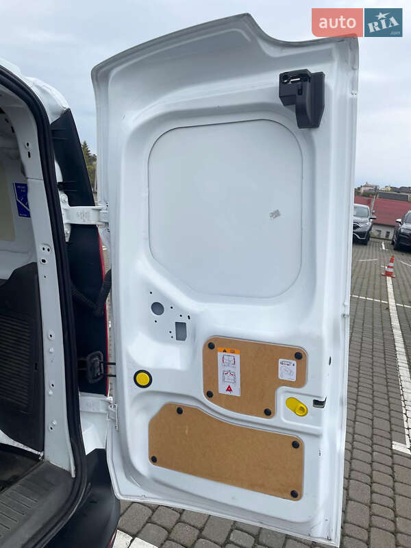 Грузовой фургон Ford Transit Connect 2019 в Львове