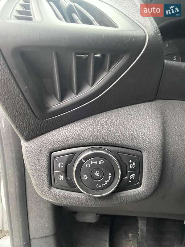 Грузовой фургон Ford Transit Connect 2014 в Киеве