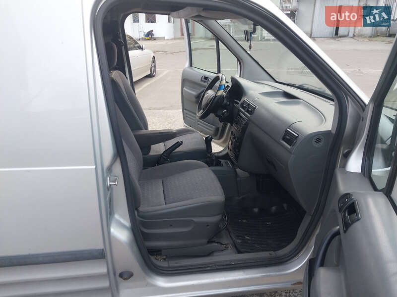 Грузовой фургон Ford Transit Connect 2006 в Николаеве