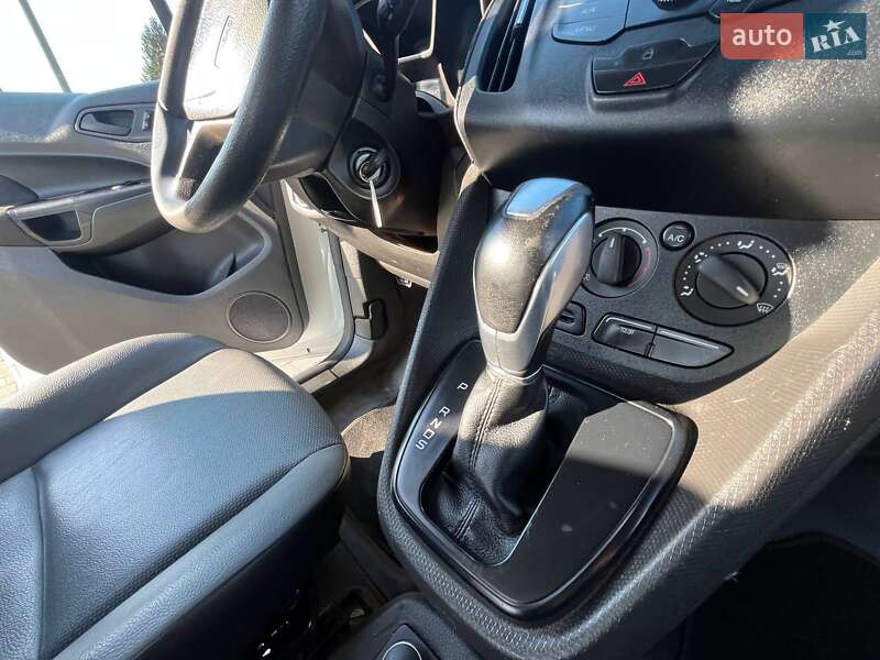 Вантажний фургон Ford Transit Connect 2016 в Львові
