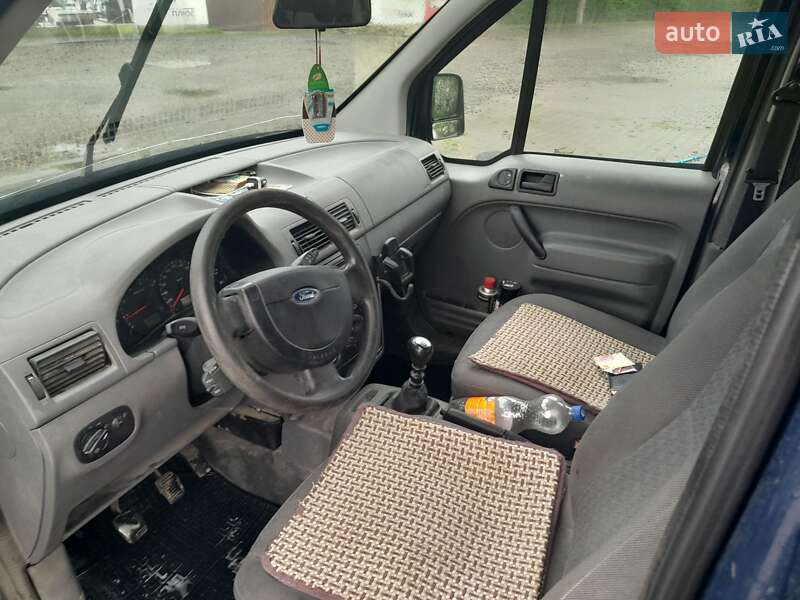 Вантажний фургон Ford Transit Connect 2003 в Косові