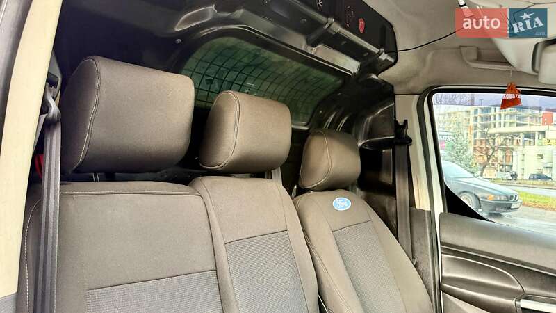 Грузовой фургон Ford Transit Connect 2013 в Львове