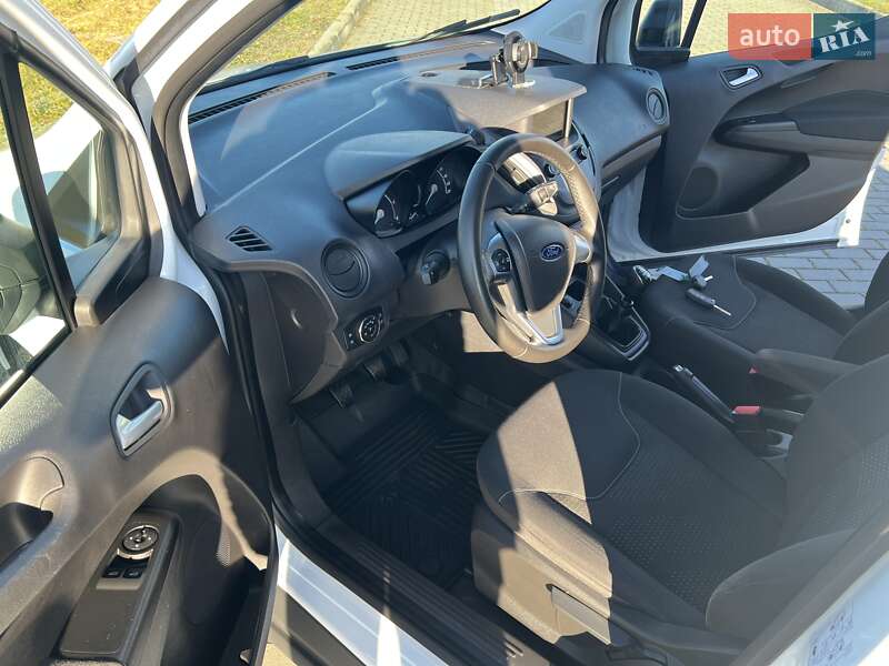 Грузовой фургон Ford Transit Connect 2020 в Львове