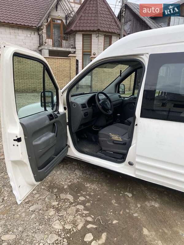 Мінівен Ford Transit Connect 2003 в Ужгороді фото 4 Мінівен Ford Transit Connect 2003 в Ужгороді