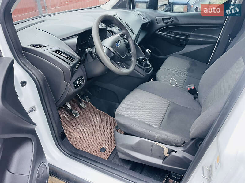 Грузовой фургон Ford Transit Connect 2016 в Черновцах