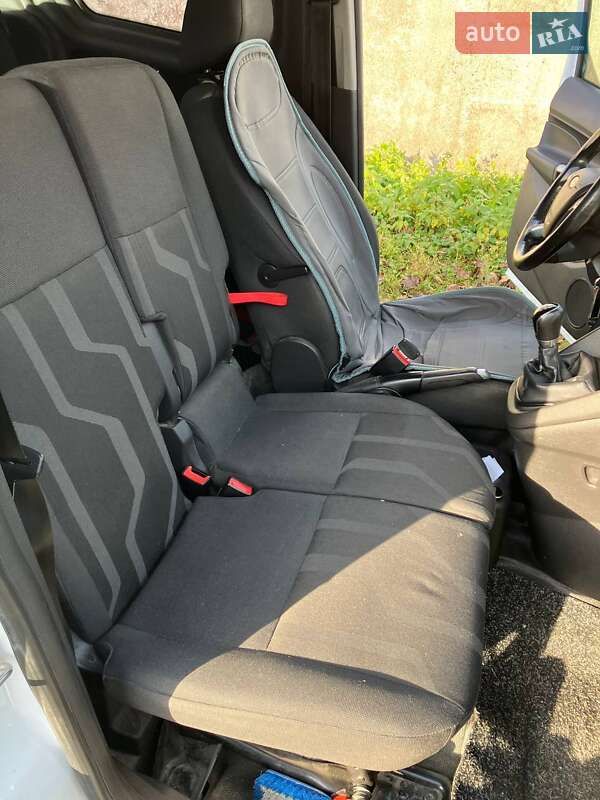 Минивэн Ford Transit Connect 2016 в Звягеле