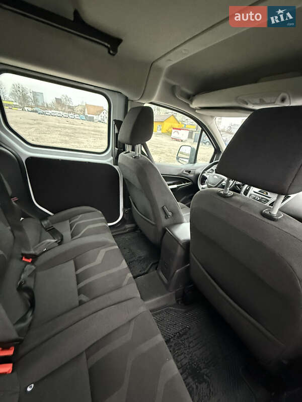 Мінівен Ford Transit Connect 2017 в Рівному