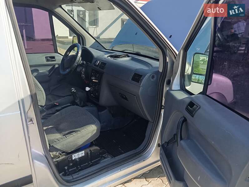 Грузовой фургон Ford Transit Connect 2007 в Ужгороде