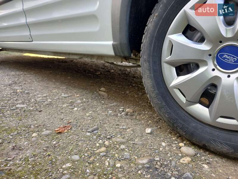 Грузовой фургон Ford Transit Connect 2007 в Виноградове фото 21 Грузовой фургон Ford Transit Connect 2007 в Виноградове