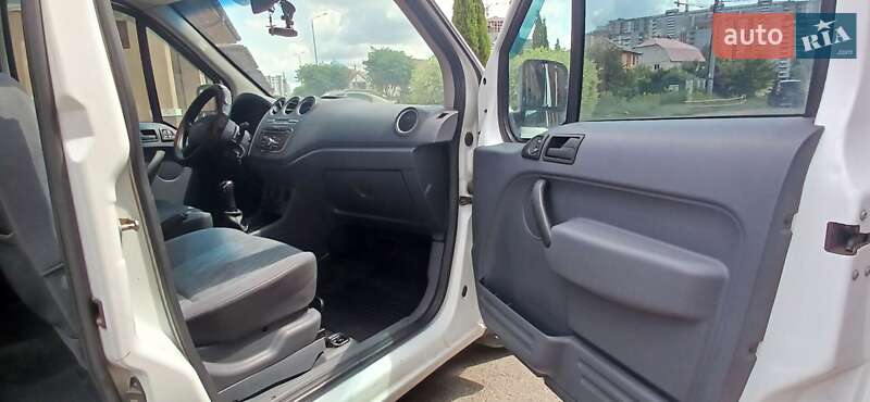 Грузовой фургон Ford Transit Connect 2011 в Броварах