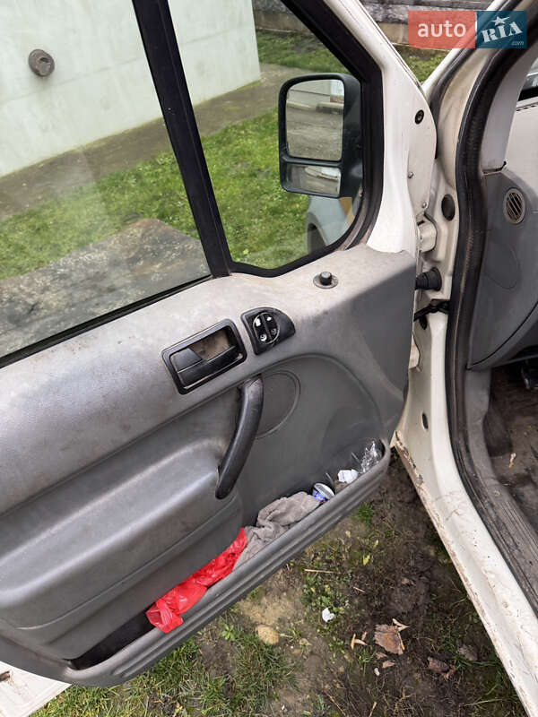 Вантажний фургон Ford Transit Connect 2004 в Городенці фото 5 Вантажний фургон Ford Transit Connect 2004 в Городенці