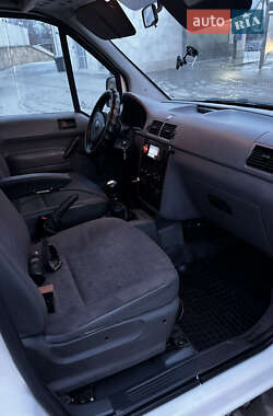 Минивэн Ford Transit Connect 2003 в Могилев-Подольске