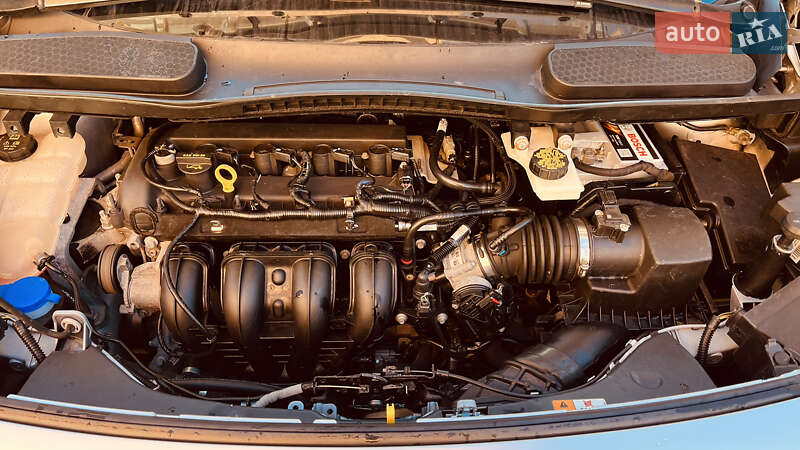 Мінівен Ford Transit Connect 2015 в Луцьку