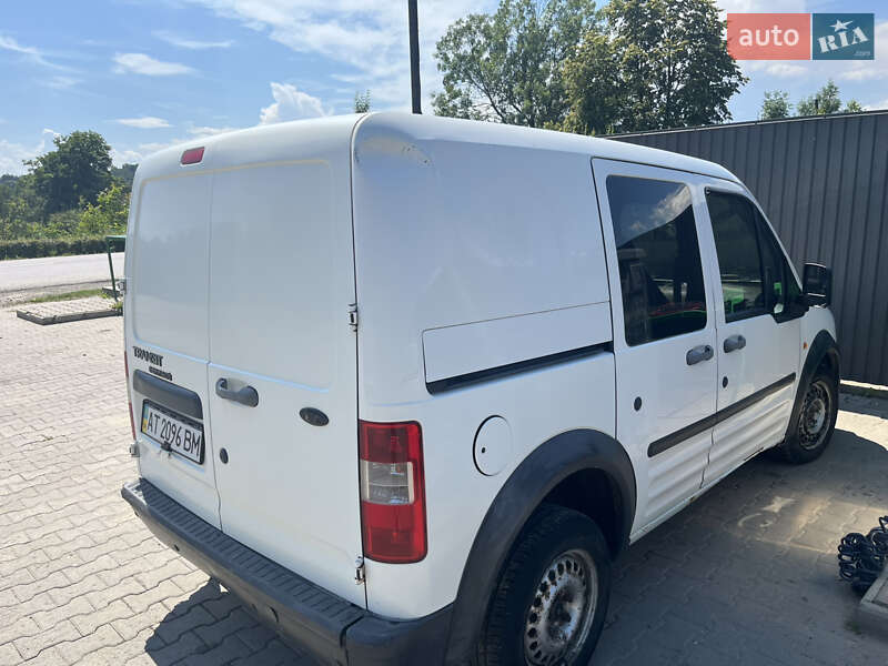Микроавтобус грузовой (до 3,5т) Ford Transit Connect 2004 в Косове фото 3 Микроавтобус грузовой (до 3,5т) Ford Transit Connect 2004 в Косове