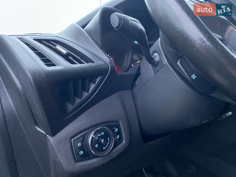 Грузовой фургон Ford Transit Connect 2017 в Радивилове