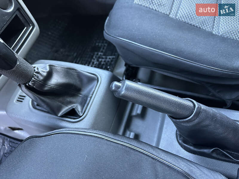 Минивэн Ford Transit Connect 2006 в Черновцах фото 13 Минивэн Ford Transit Connect 2006 в Черновцах